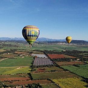 Descubre el Empordà desde el cielo
