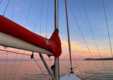 ESCAPADE AVEC SORTIE EN VOILIER AU COUCHER DU SOLEIL
